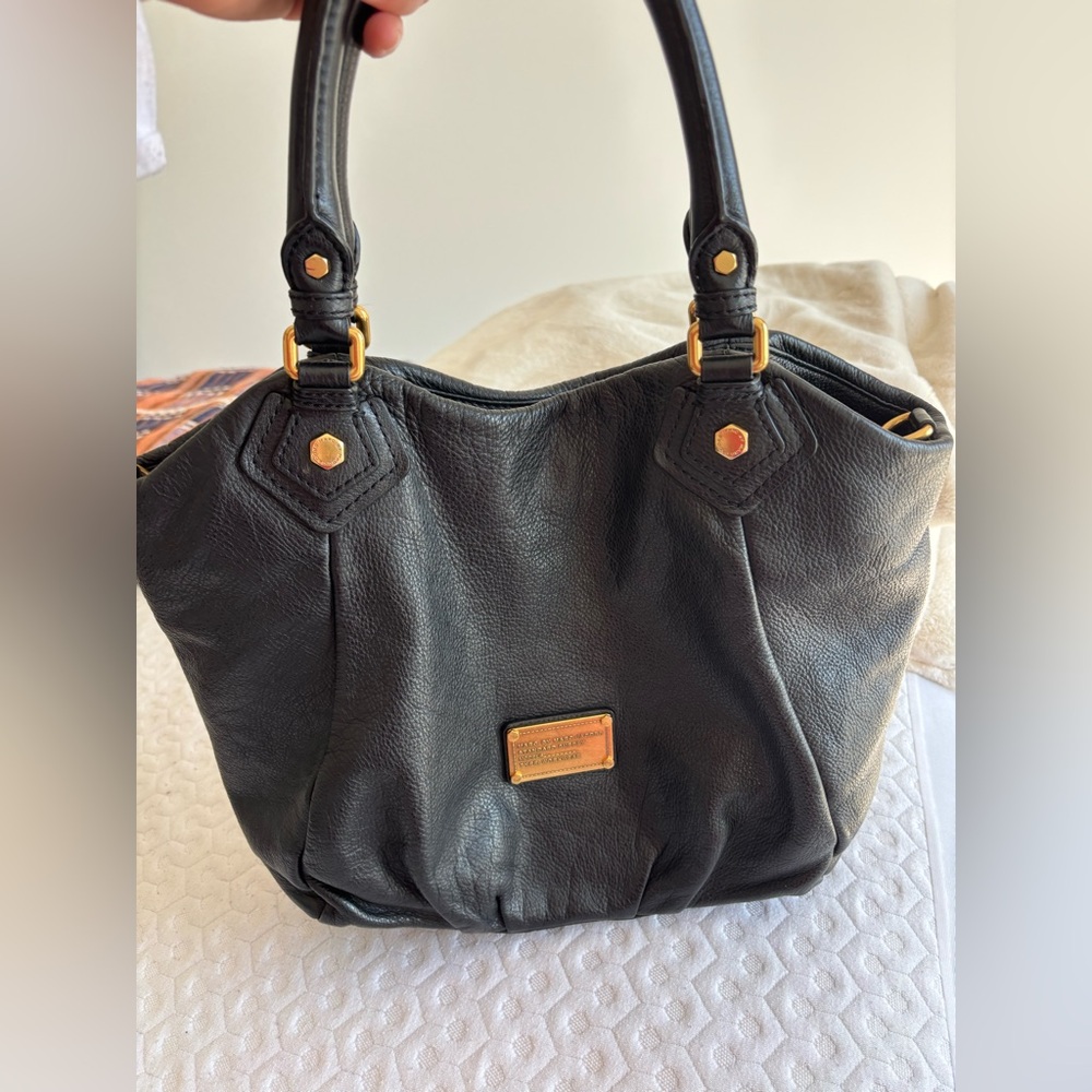 Marc by Marc Jacobs Classic Q Francesca Leather Hobo Bag. Missing the long strap